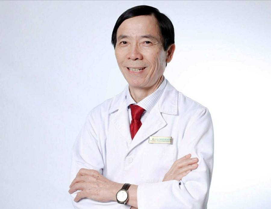 Chân dung vị bác sĩ mang khát vọng giúp người dân miền Tây được điều trị ngay tại quê nhà