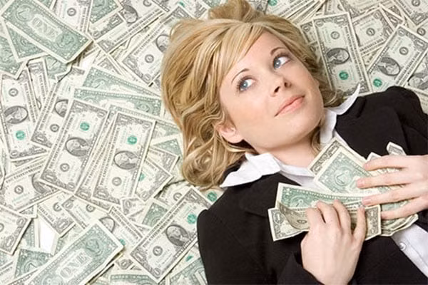 Tử vi 12 con giáp ngày 28/2: Thìn tiền bạc thi nhau về túi, Dần tình yêu ngọt ngào 