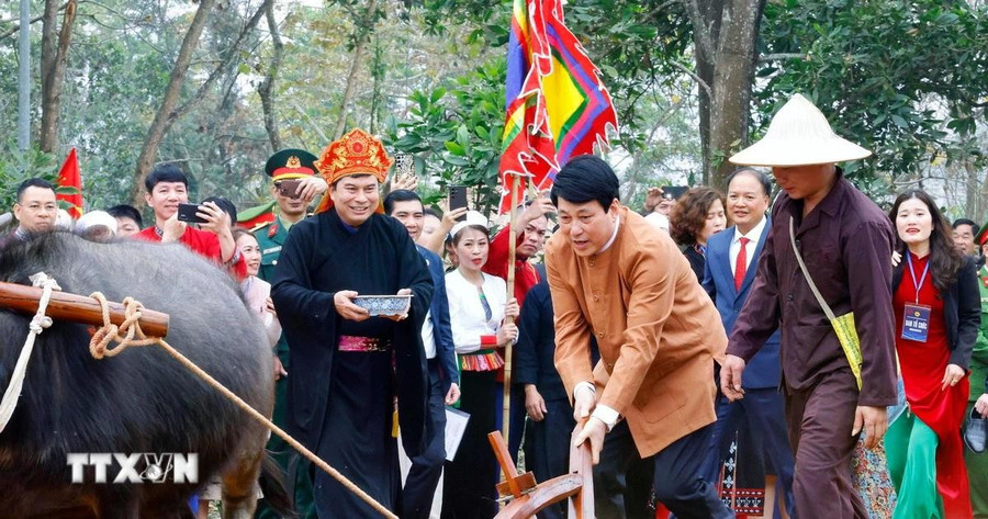 Chủ tịch nước: Văn hóa truyền thống của 54 dân tộc là nguồn lực quý báu