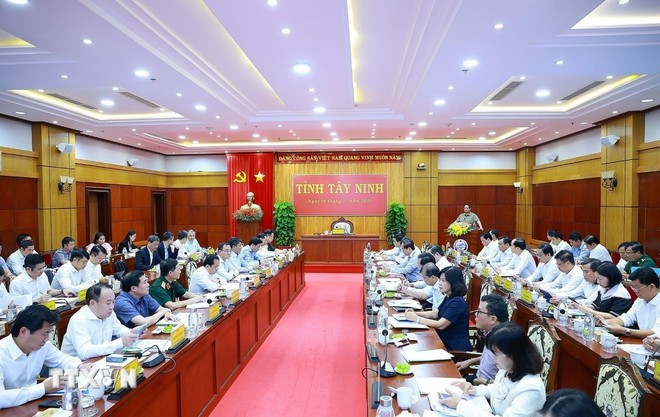 Thủ tướng Phạm Minh Chính làm việc với Ban Thường vụ Tỉnh uỷ Tây Ninh. (Ảnh: Dương Giang/TTXVN) Thủ tướng Phạm Minh Chính làm việc với Ban Thường vụ Tỉnh uỷ Tây Ninh. (Ảnh: Dương Giang/TTXVN)