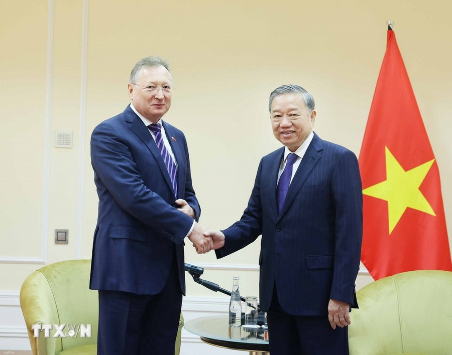 Tổng Bí thư Tô Lâm tiếp ông Sergei Kudryashov, Tổng Giám đốc Công ty Cổ phần dầu khí Zarubezhneft của Nga. (Ảnh: Thống Nhất/ TTXVN). 4.jpg