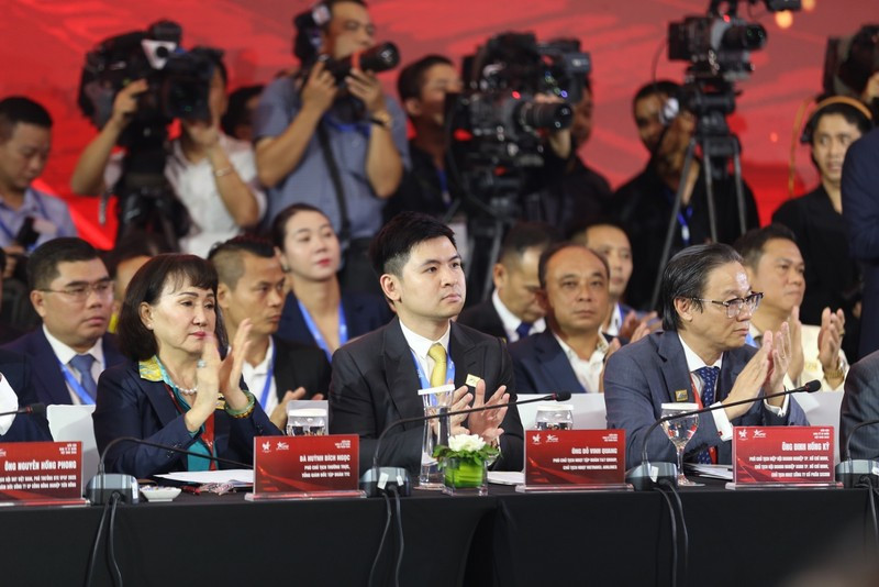Quang cảnh Phiên đối thoại cấp cao Diễn đàn Kinh tế tư nhân Việt Nam 2025 Quang cảnh Phiên đối thoại cấp cao Diễn đàn Kinh tế tư nhân Việt Nam 2025