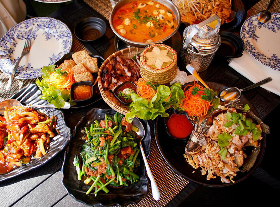 Nên ăn gì đầu tiên: Cơm, rau hay thịt?