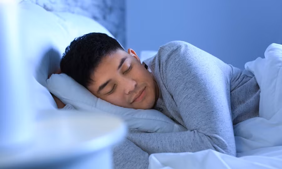 Sức hấp dẫn của điện thoại thông minh khiến chúng ta khó dừng lại và cất nó đi. (Ảnh: ITN)