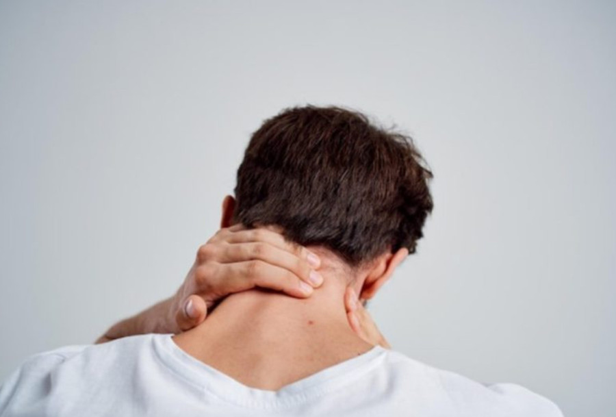 Ăn ít muối sẽ gây ra nhiều tác động xấu đối với sức khỏe của cơ thể, từ chức năng thần kinh và cơ bắp đến hệ tiêu hóa, nội tiết cũng sẽ bị ảnh hưởng. (Ảnh: ITN) 1-an-it-muoi-se-gay-ra.jpg