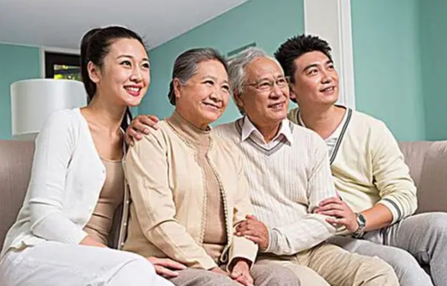 Hãy quản lý tài chính hợp lý và lập kế hoạch, chuẩn bị cho cuộc sống tuổi già của mình, để con cái có đủ thời gian và không gian phát triển sự nghiệp và gia đình của chúng. 2-hay-quan-ly-tai-chinh.jpg
