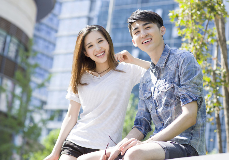 Trong thế giới cảm xúc của người lớn, điều đáng sợ nhất là bạn tưởng mọi chuyện vẫn ổn, nhưng hóa ra lại là một mớ hỗn độn. (Ảnh: ITN).