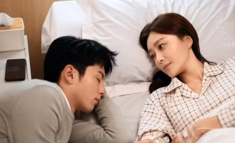 Có những cặp vợ chồng trông có vẻ 'bình thường', nhưng cuộc sống lại càng ngày càng viên mãn. (Ảnh: ITN)