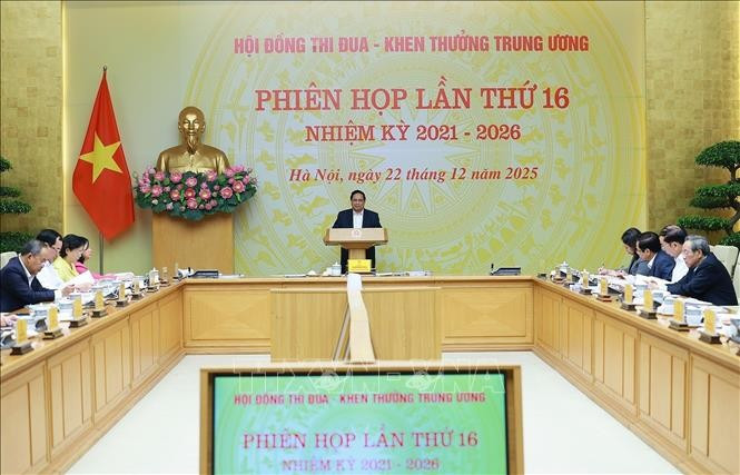 Thủ tướng Phạm Minh Chính chủ trì Phiên họp lần thứ 16 của Hội đồng Thi đua - Khen thưởng Trung ương. Ảnh: Dương Giang/TTXVN