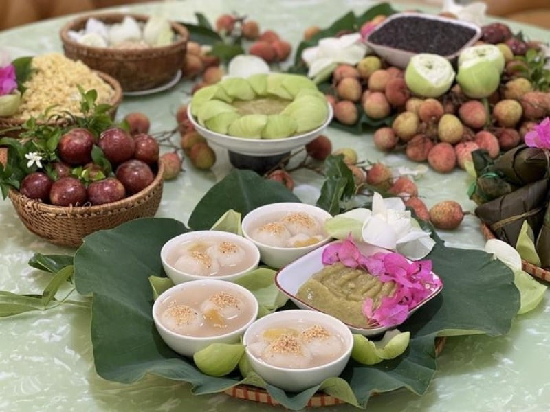 Mâm cỗ cúng Tết Đoan Ngọ miền Nam. Mâm cỗ cúng Tết Đoan Ngọ miền Nam.