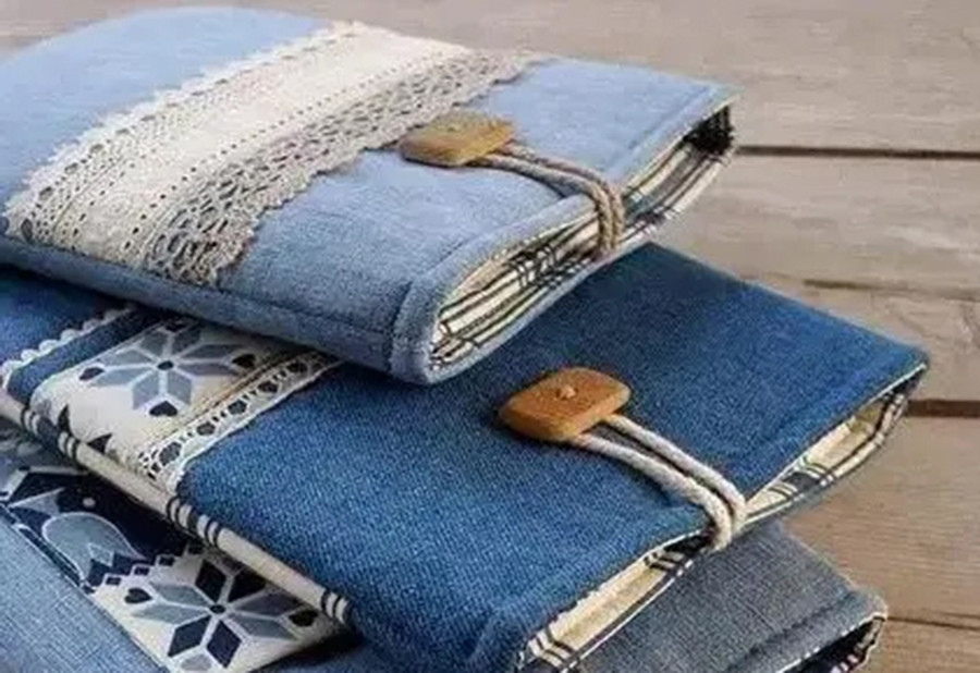 . Hô biến quần áo cũ thành những vật dụng hữu ích. (Ảnh: ITN). Hô biến quần áo cũ thành những vật dụng hữu ích. (Ảnh: ITN). 2-ho-bien-quan-ao-cu.jpg