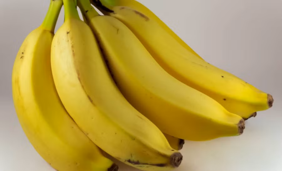 Chuối đứng đầu danh sách thực phẩm hỗ trợ giải rượu. (Ảnh: ITN).
