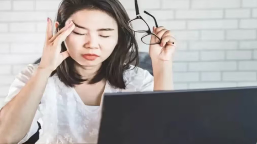 Nếu bạn đã trải qua các triệu chứng của căng thẳng mắt kỹ thuật số, bạn cần hành động nhanh chóng. (Ảnh: ITN) 2-neu-ban-da-trai-qua.jpg