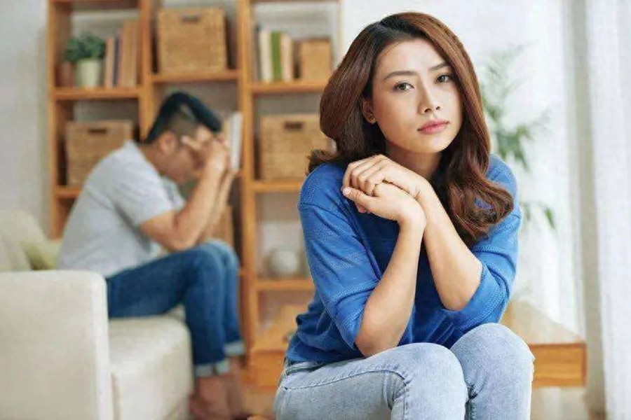Tâm trạng và thái độ của anh ta thay đổi rất nhiều, thậm chí trở nên khó lường. (Ảnh: ITN).