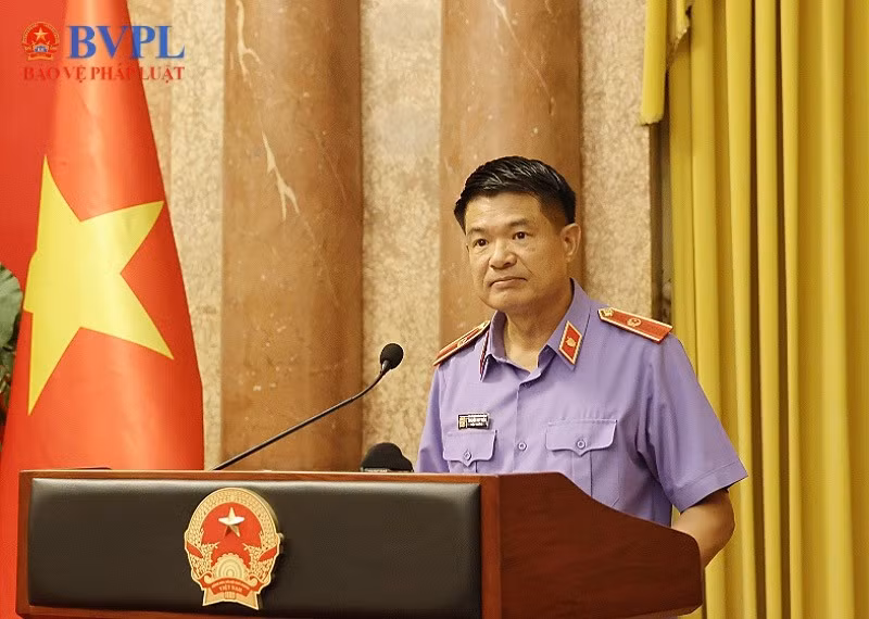 Ông Nguyễn Huy Tiến, Bí thư Ban Cán sự đảng, Viện trưởng Viện KSND tối cao phát biểu tại buổi Lễ.