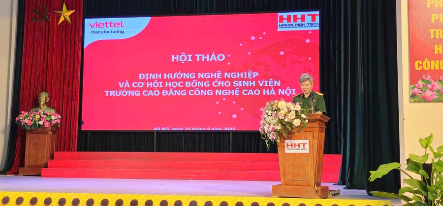 Thượng tá Phạm Đồng Khởi – Phó Tổng Giám đốc VMC phát biểu tại Hội thảo. Thượng tá Phạm Đồng Khởi – Phó Tổng Giám đốc VMC phát biểu tại Hội thảo.