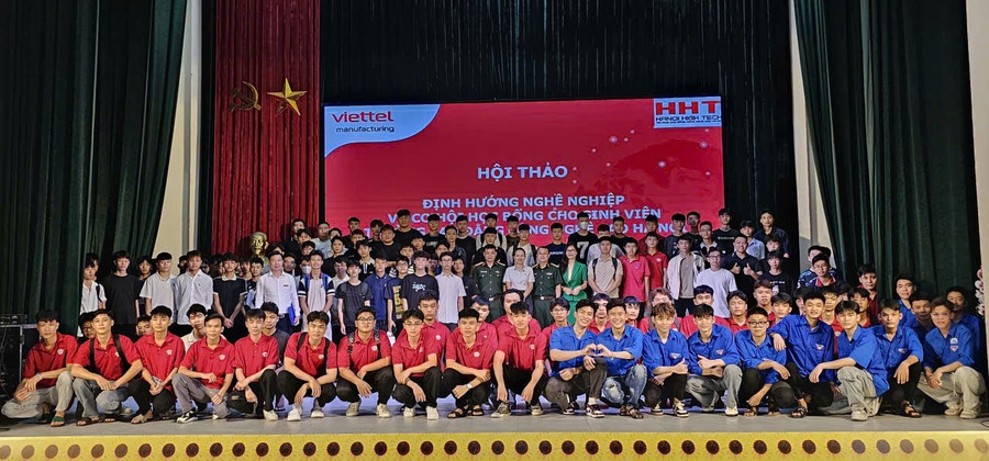 Học bổng VMC – Chắp cánh ước mơ cho 200 tân sinh viên Khoa Kỹ thuật Điện – Điện tử. Học bổng VMC – Chắp cánh ước mơ cho 200 tân sinh viên Khoa Kỹ thuật Điện – Điện tử.