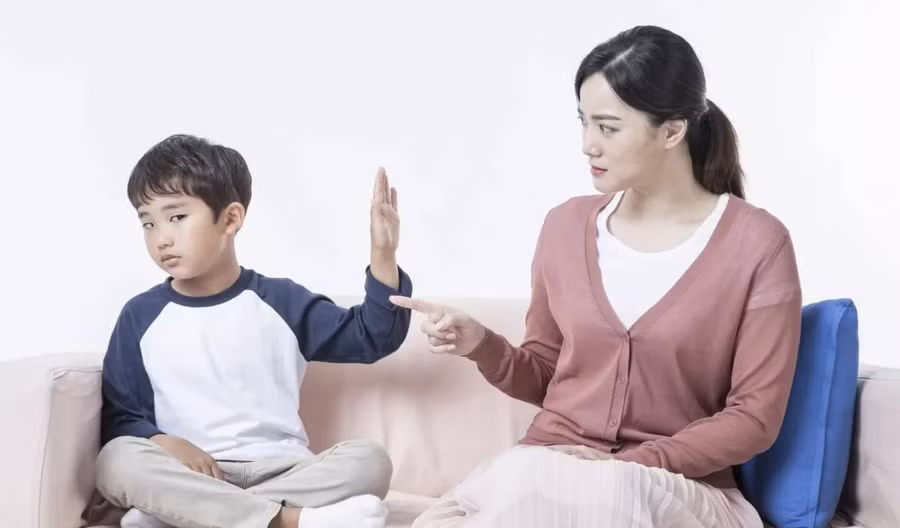 Trong cuộc sống học tập hàng ngày, hoàn thành một số việc rất đơn giản, làm việc của bản thân, trẻ đều muốn đưa ra điều kiện. (Ảnh: ITN)