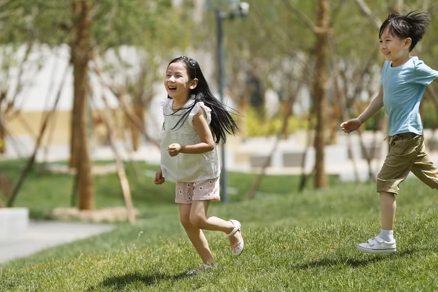 Vui chơi quan trọng với trẻ em hơn chúng ta nghĩ. (Ảnh: ITN)