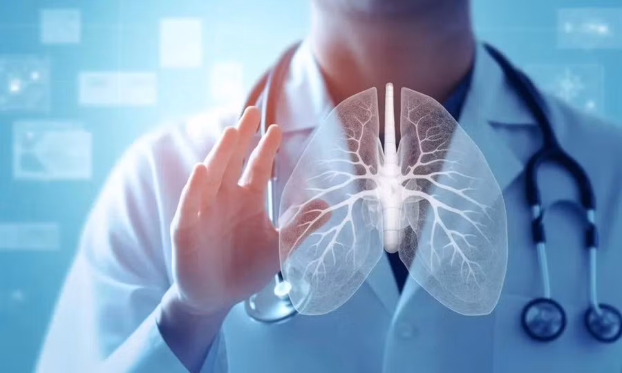 Người bị cúm A thường hồi phục sau vài ngày và khỏi bệnh sau một tuần mà không cần điều trị. Tuy nhiên, một số người có thể gặp biến chứng nguy hiểm đe dọa tính mạng như viêm phổi, suy hô hấp. (Ảnh: ITN)