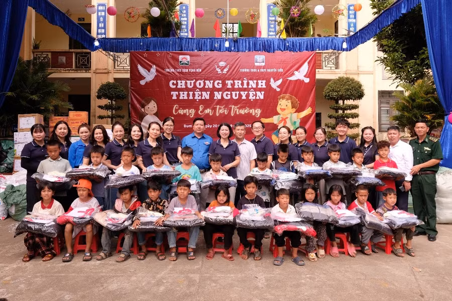 Hành trình thiện nguyện của thầy trò Thủ đô đến Pa Vệ Sủ