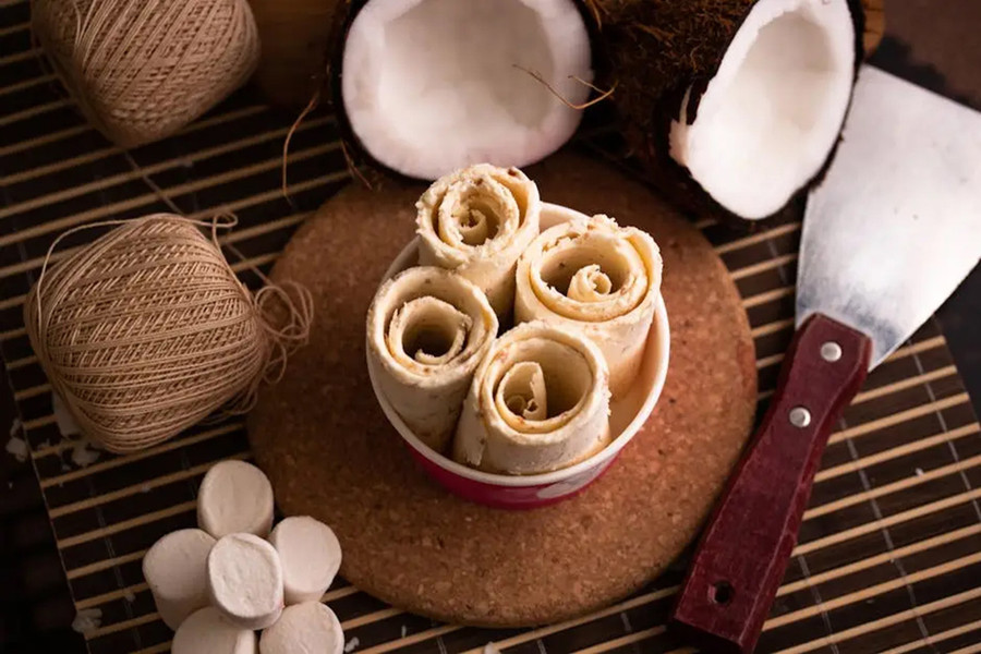 Tinh bột sắn có đặc điểm là có độ nhớt cao, thích hợp để chế biến các loại thực phẩm như kẹo, thạch. (Ảnh: ITN). 3-tinh-bot-san.jpg