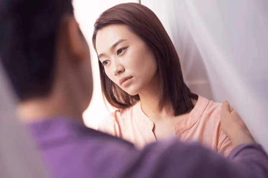 Trong cuộc sống hiện đại, hôn nhân dường như đã trở thành “gánh nặng” đối với nhiều người. (Ảnh: ITN).