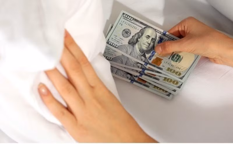 Bí mật sống còn: Tại sao phụ nữ nhất định phải có quỹ đen?