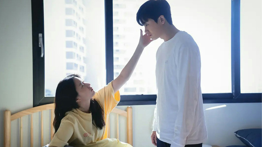 Trong cuộc sống hằng ngày, chúng ta cũng nên chú ý đến nhu cầu tình cảm của đối phương và dành cho họ sự quan tâm, hỗ trợ. (Ảnh: ITN). 2-trong-cuoc-song-hang-ngay.jpg