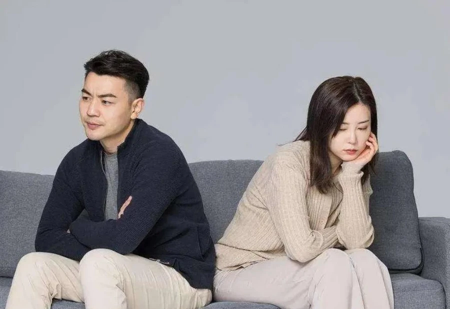 Dù quyết định sinh con hay không, cuối cùng cặp đôi đều sẽ phải hối tiếc vào một thời điểm nào đó. (Ảnh: ITN).