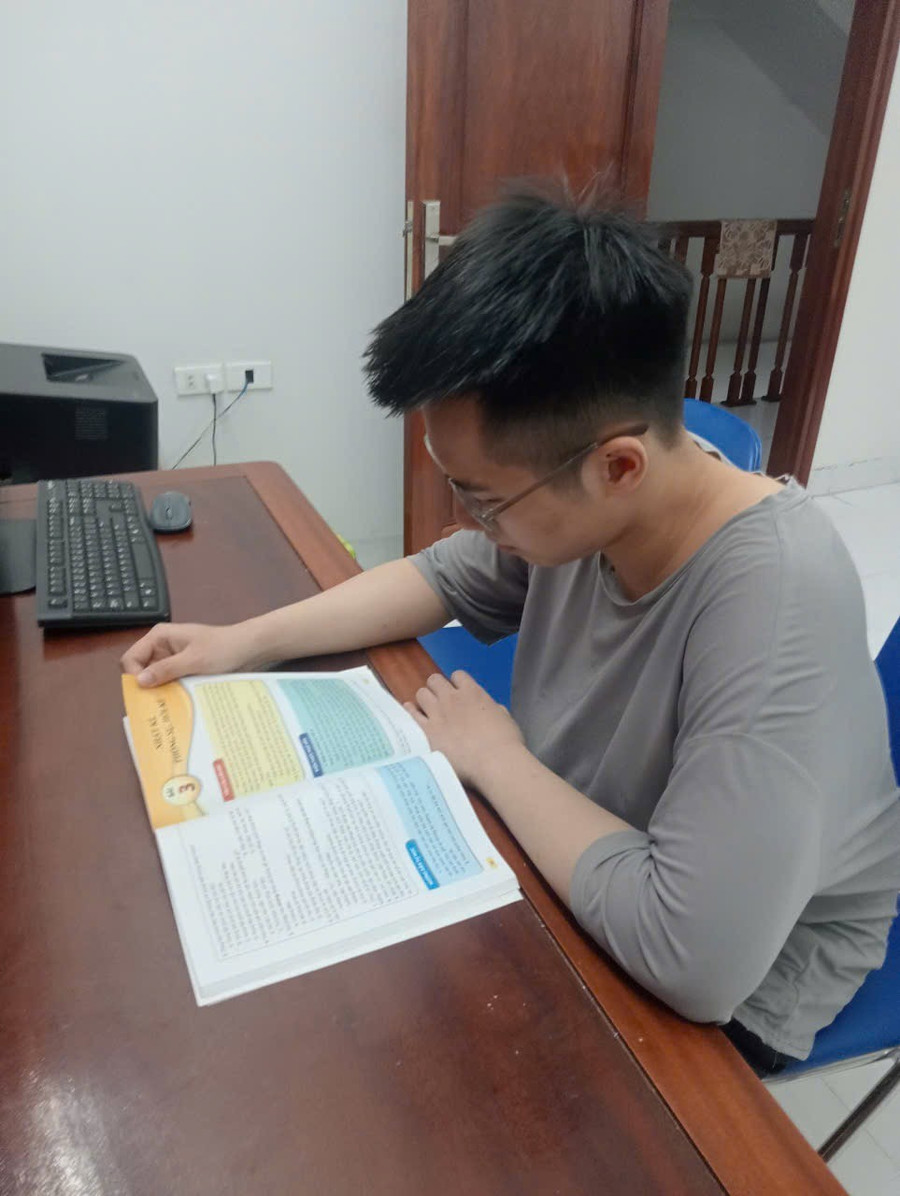 Sách giáo khoa Cánh Diều kích thích sự tò mò của người học. Ảnh: NVCC image003-693.jpg