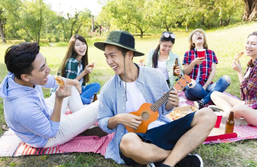 Chúng ta cần học cách sống hòa thuận với hàng xóm, đồng thời cũng cần học cách bảo vệ riêng tư của mình. (Ảnh: ITN).