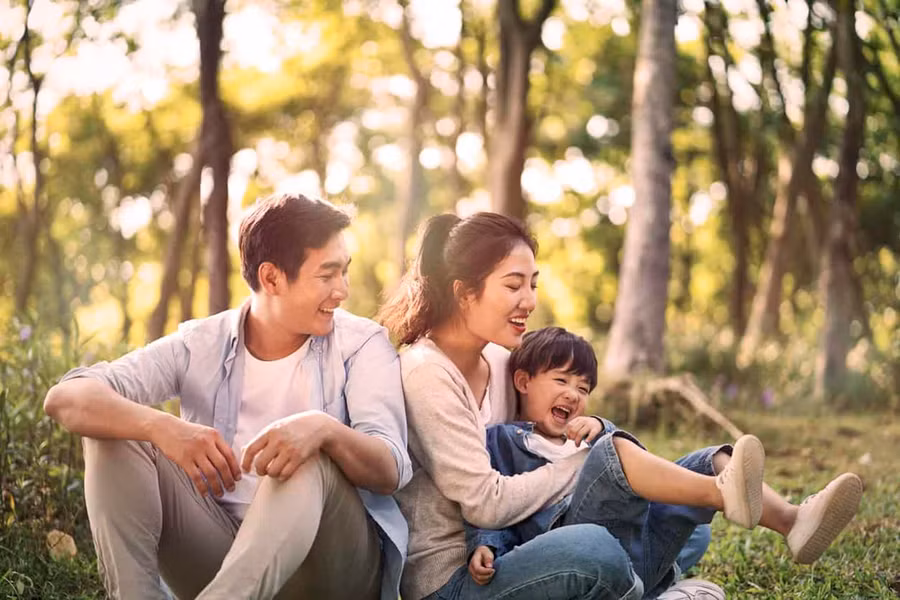 Chỉ một hành động nhỏ cũng có thể sưởi ấm cả gia đình. (Ảnh: ITN).