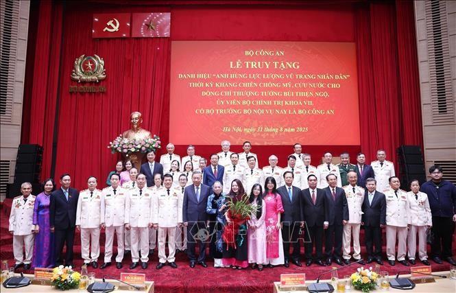 Tổng Bí thư Tô Lâm và các đại biểu tham dự. Ảnh: Thống Nhất /TTXVN. Tổng Bí thư Tô Lâm và các đại biểu tham dự. Ảnh: Thống Nhất /TTXVN.