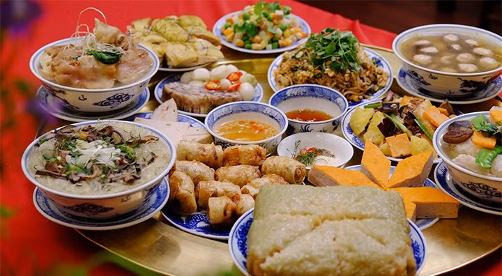 Cách chuẩn bị mâm cỗ cúng 3 miền ngày Mùng 2 Tết Ất Tỵ 2025