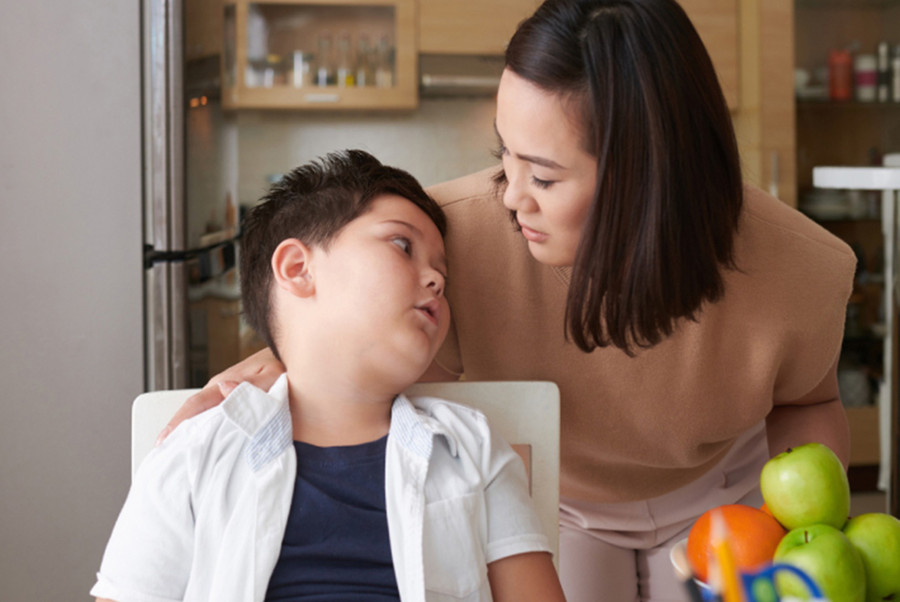 Lý do một số trẻ thích phàn nàn là vì chúng muốn thu hút sự chú ý của cha mẹ. (Ảnh: ITN)
