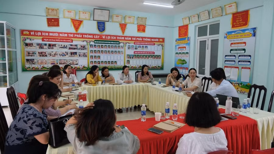 Buổi khai vấn của giáo viên Trường Mầm non Gio Mỹ với chuyên gia dự án TALK