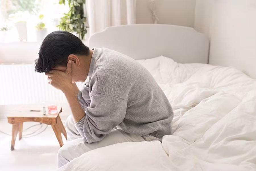 Ở trong phòng máy lạnh trong thời gian dài có thể dễ dẫn đến các triệu chứng như cảm lạnh, đau khớp, dị ứng và hen suyễn. (Ảnh: ITN)