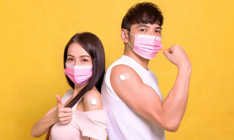 Tiêm vắc-xin phòng viêm gan B giúp bảo vệ chống lại vi-rút viêm gan B, một loại vi-rút có thể gây nhiễm trùng mãn tính ở gan. (Ảnh: ITN) 2-tiem-vac-xin.jpg