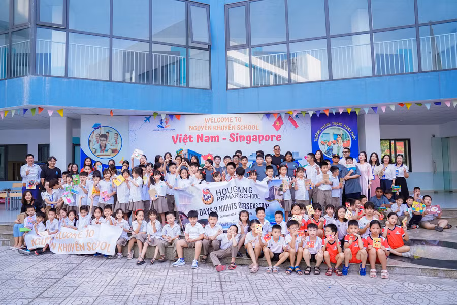 Cầu nối giúp học sinh nâng cao ngoại ngữ và khám phá thế giới