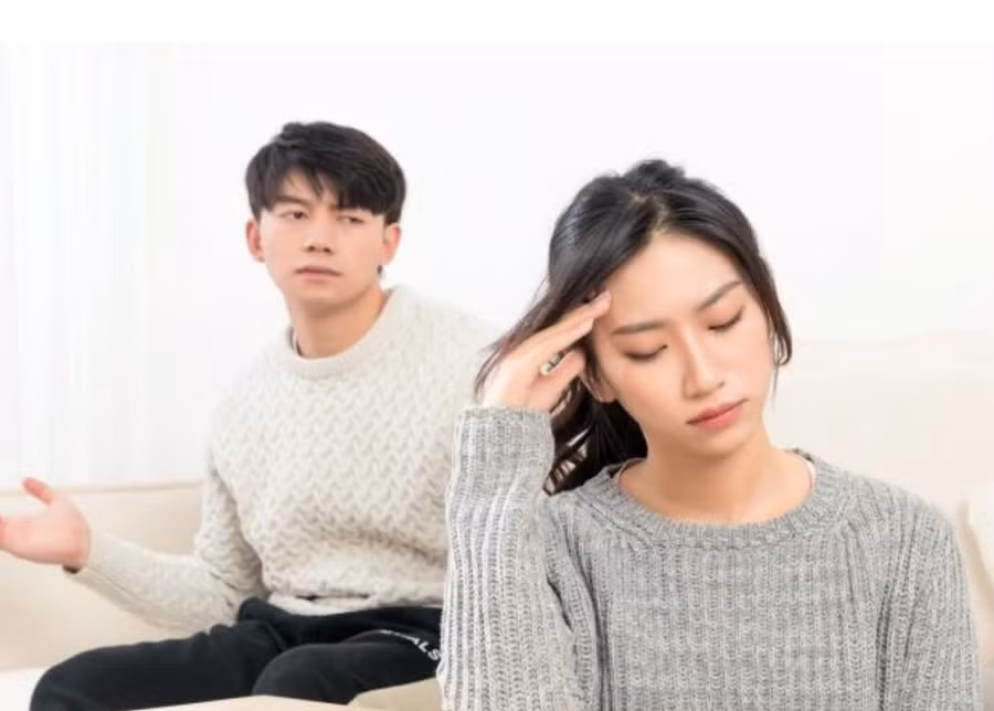 Sau khi chia tay, bạn phải thể hiện lòng can đảm, vừa biết buông vừa biết nắm. (Ảnh: ITN)