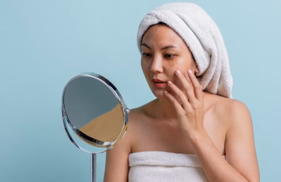 Biểu hiện trên da giúp bạn xác định một số vấn đề về sức khỏe phụ khoa của mình. (Ảnh: ITN)