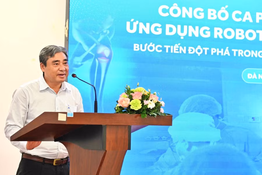 BS.CKII Trương Văn Trình, Phó Giám đốc Sở Y tế TP Đà Nẵng phát biểu tại buổi lễ.