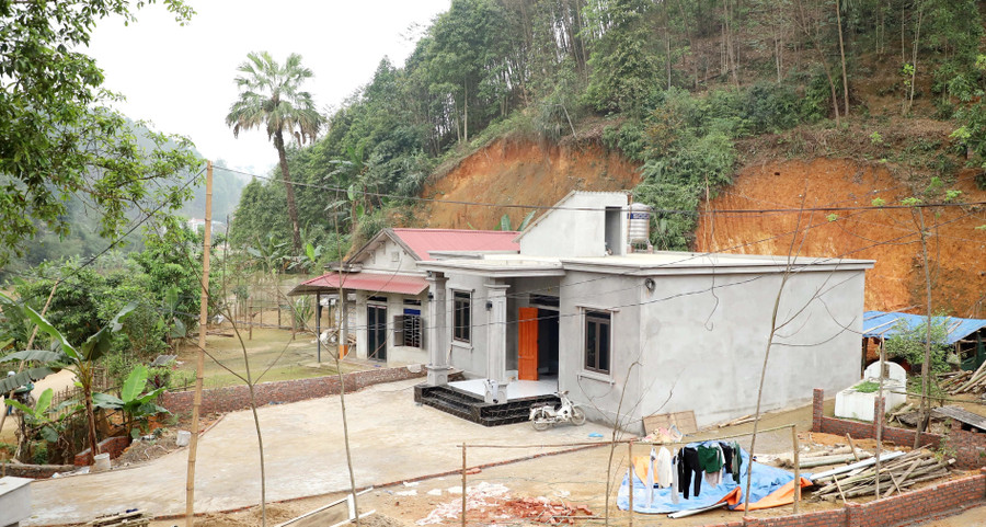 Căn nhà kiên cố được của người dân được dựng lên nhờ một phần hỗ trợ từ chương trình xóa nhà tạm. (Ảnh: TL)