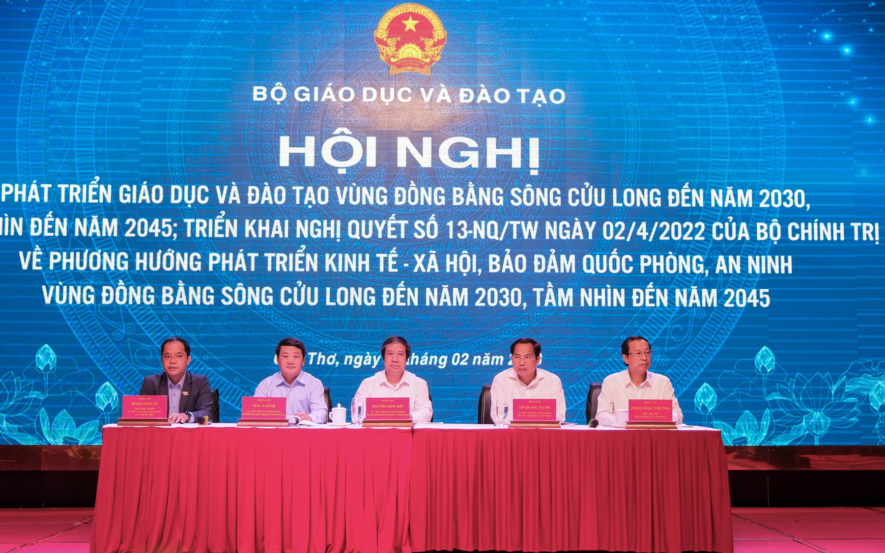 Quang cảnh hội nghị.