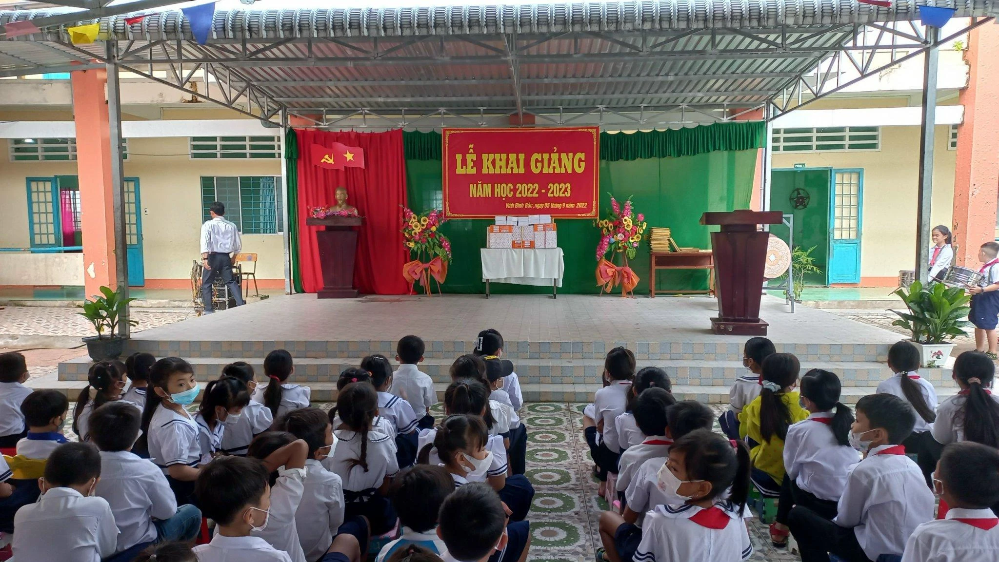 Không khí khai giảng tại huyện Vĩnh Thuận (Kiên Giang). Ảnh: Diễm Trang.