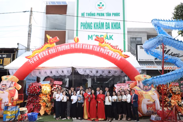 Phòng khám Đa khoa Tân Phúc M’Drắk, số 392 Nguyễn Tất Thành, xã M'Drắk, tỉnh Đắk Lắk.