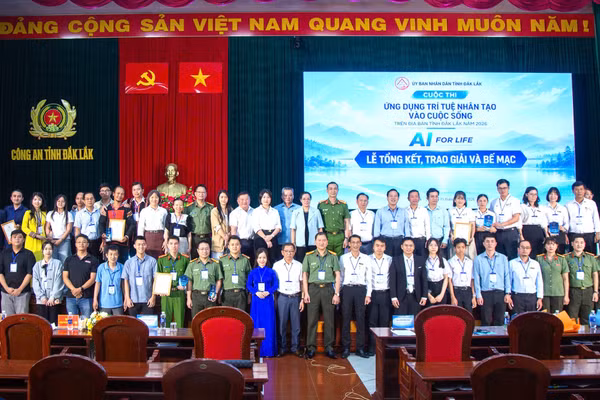 UBND tỉnh Đắk Lắk tổng kết trao giải Cuộc thi AI for Life 2026. (Ảnh: LT)