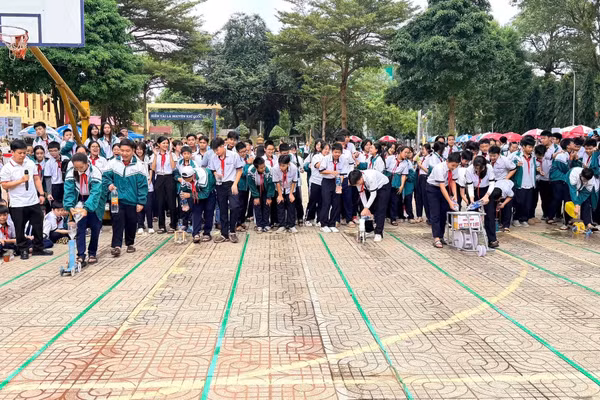 Học sinh Trường THCS Phan Chu Trinh, phường Buôn Ma Thuột, Đắk Lắk. (Ảnh: TT)