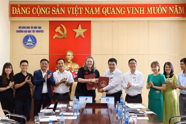 Chương trình hợp tác quốc tế giúp sinh viên Tây Nguyên nâng cao kỹ năng nhận quản lý đau đớn ở động vật. (Ảnh: TN)